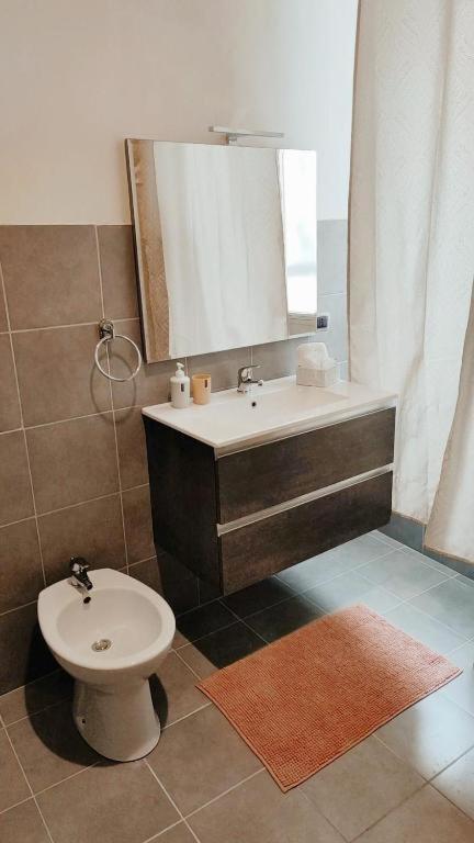 Domus Luigi Leone 2 Bed & Breakfast Naples Exterior photo
