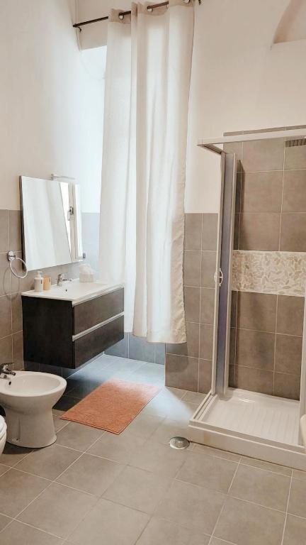 Domus Luigi Leone 2 Bed & Breakfast Naples Exterior photo